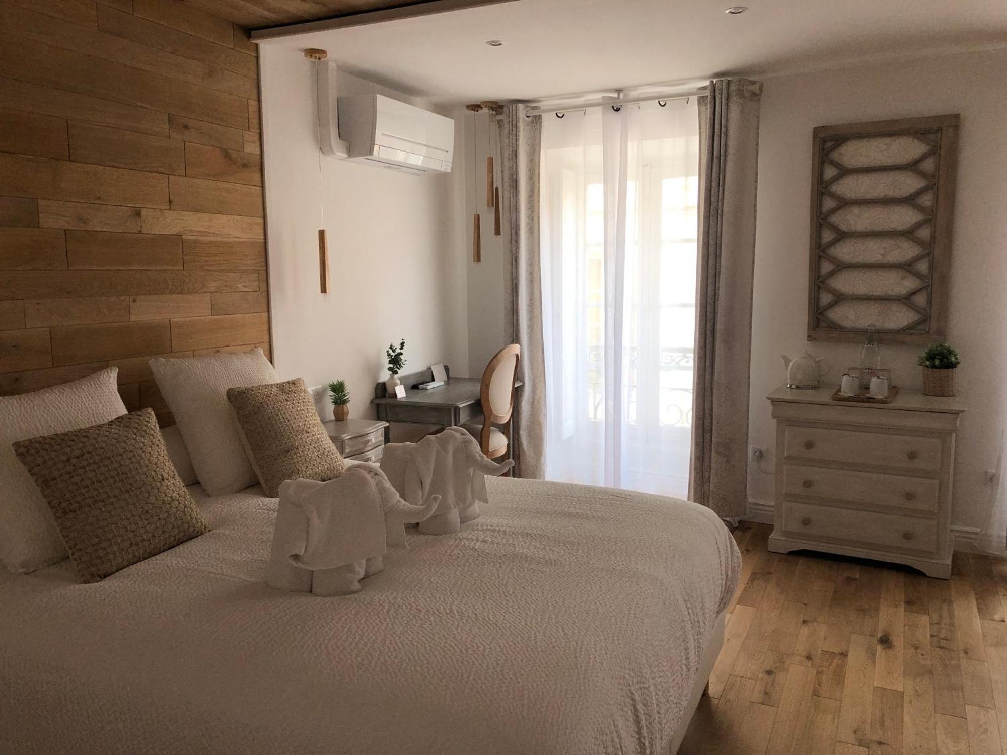 Bed and Breakfast Le Coeur De La Bastide - Adult Only Carcassonne Exteriér fotografie